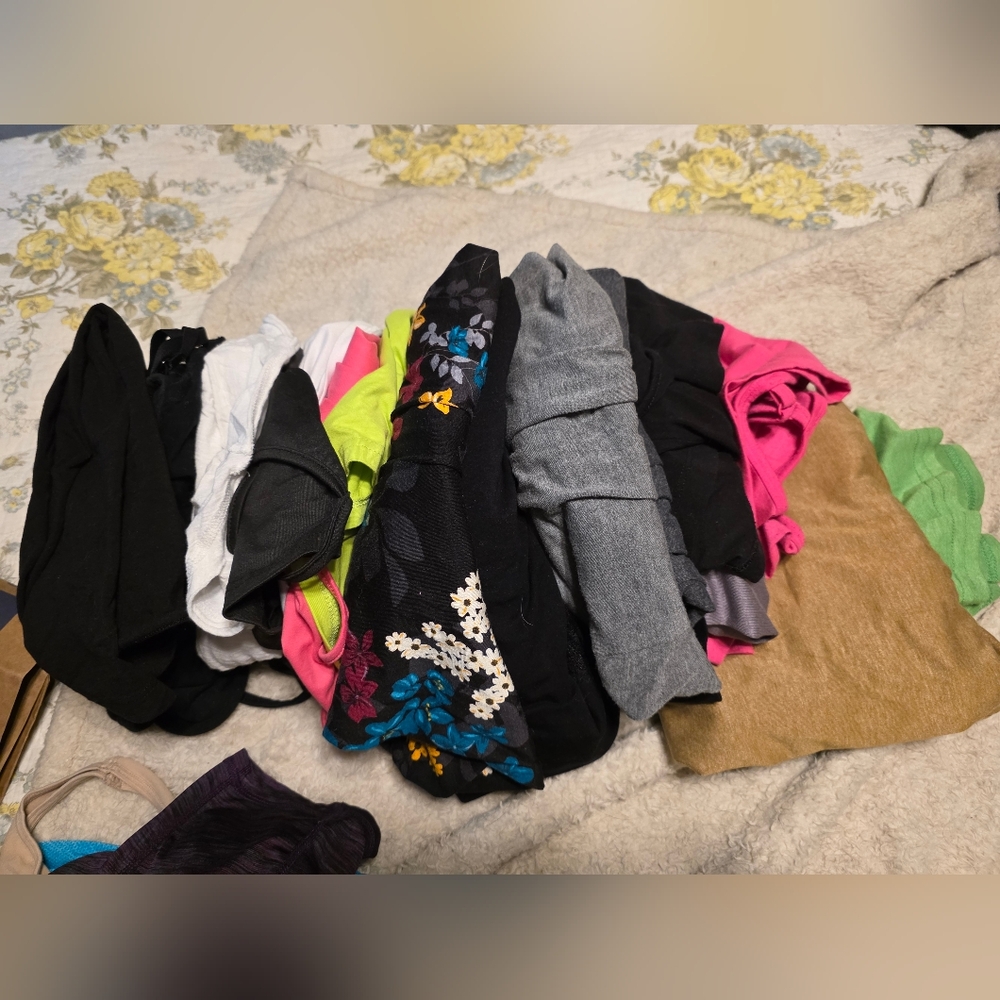 LAST CHANCE SALE!!!!   Tank Top Bundle. Various Sizes.  Various Brands.